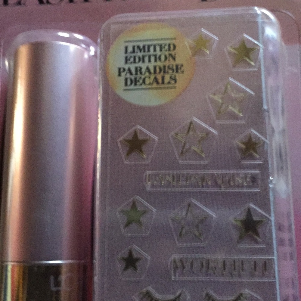 LE lash paradise with stickers L’Oréal - Picture 3 of 3